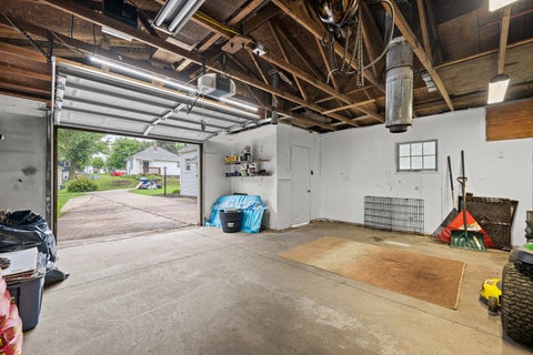 Tiny photo for 2548 Hawley Street, Bettendorf, IA 52722 (MLS # 12727588)