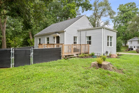 Tiny photo for 2548 Hawley Street, Bettendorf, IA 52722 (MLS # 12727588)