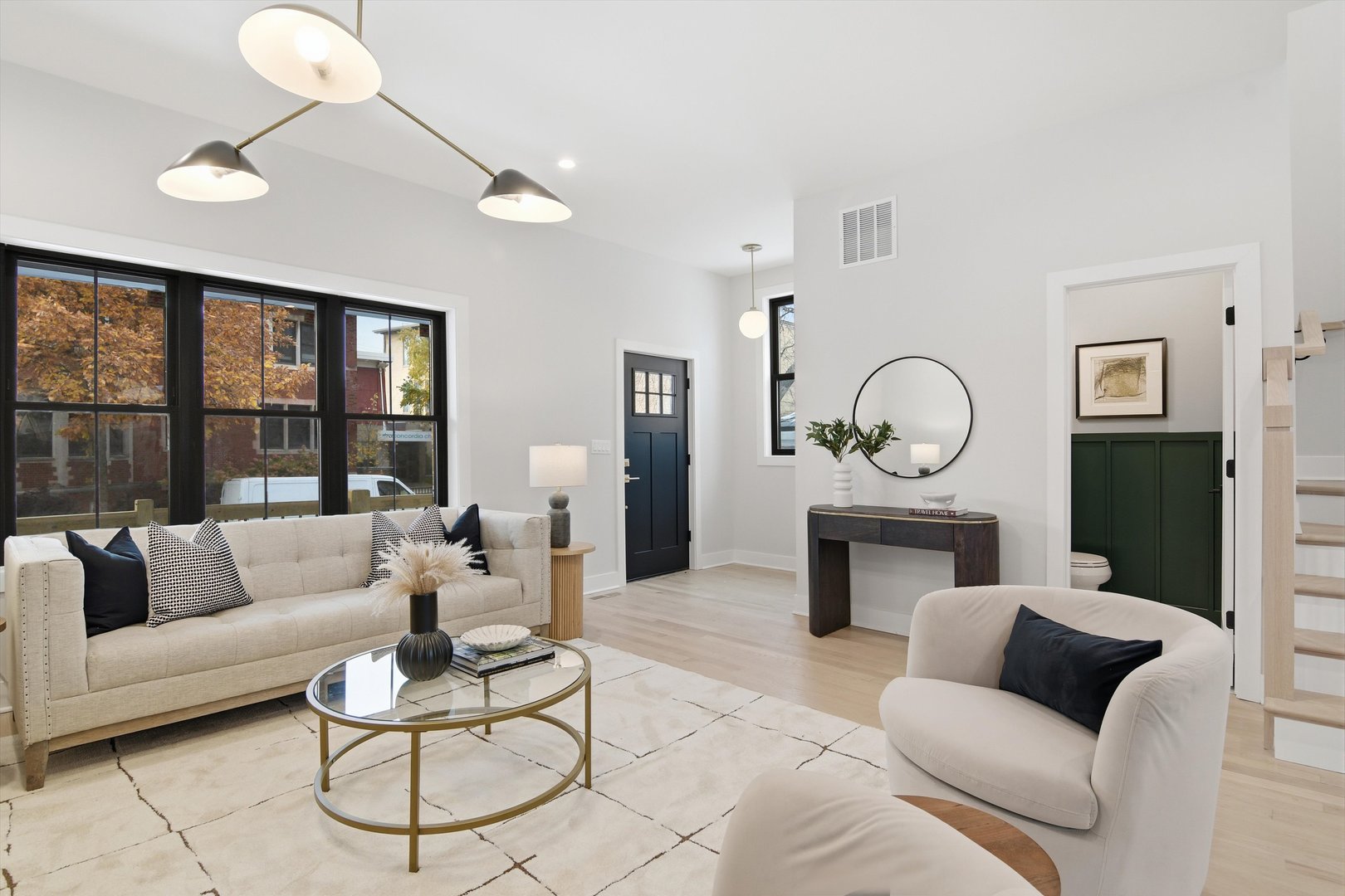 3309 N Whipple Street