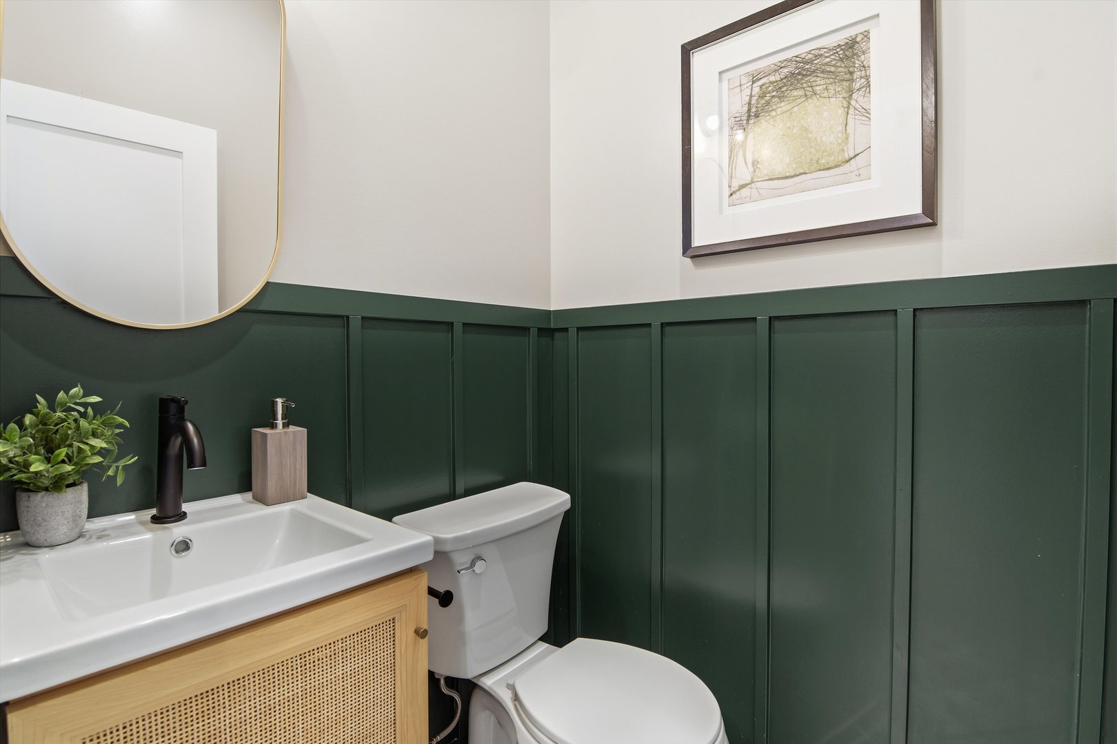 3309 N Whipple Street