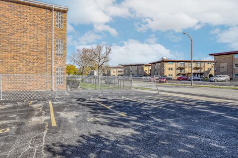 Tiny photo for 3754 W 120th Street #2D, Alsip, IL 60803 (MLS # 12517849)