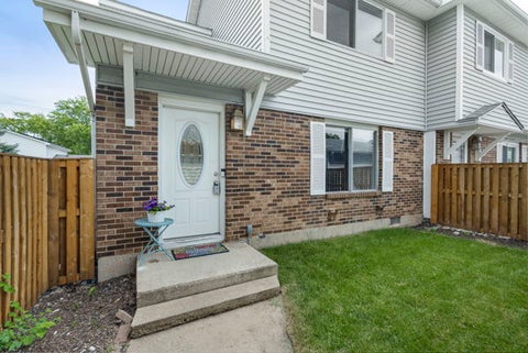 Photo of 12 Scarlet Hawthorne Court #12, Woodridge, IL 60517 (MLS # 12668691)