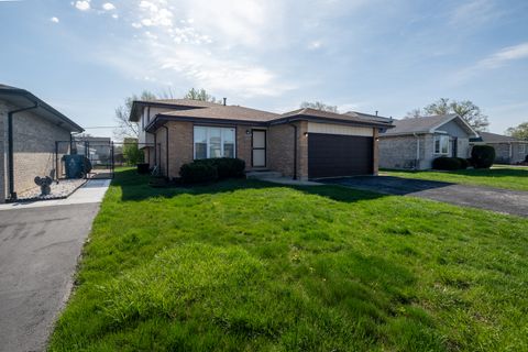 Tiny photo for Dixmoor, IL 60426 (MLS # 12627155)