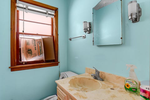 Tiny photo for 2332 Florence Street, Blue Island, IL 60406 (MLS # 12662712)