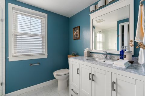 Tiny photo for 931 N Kennicott Avenue, Arlington Heights, IL 60004 (MLS # 12549972)