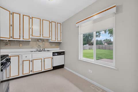 Tiny photo for 7606 W Royce Court, Frankfort, IL 60423 (MLS # 12687434)