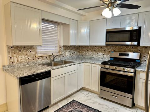 Tiny photo for 8518 W Rascher Avenue #2, Chicago, IL 60656 (MLS # 12568897)