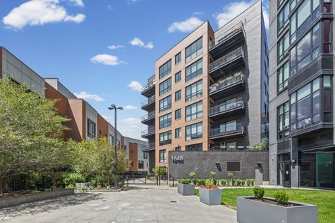 Photo of 1648 W Division Street #110, Chicago, IL 60622 (MLS # 12753491)