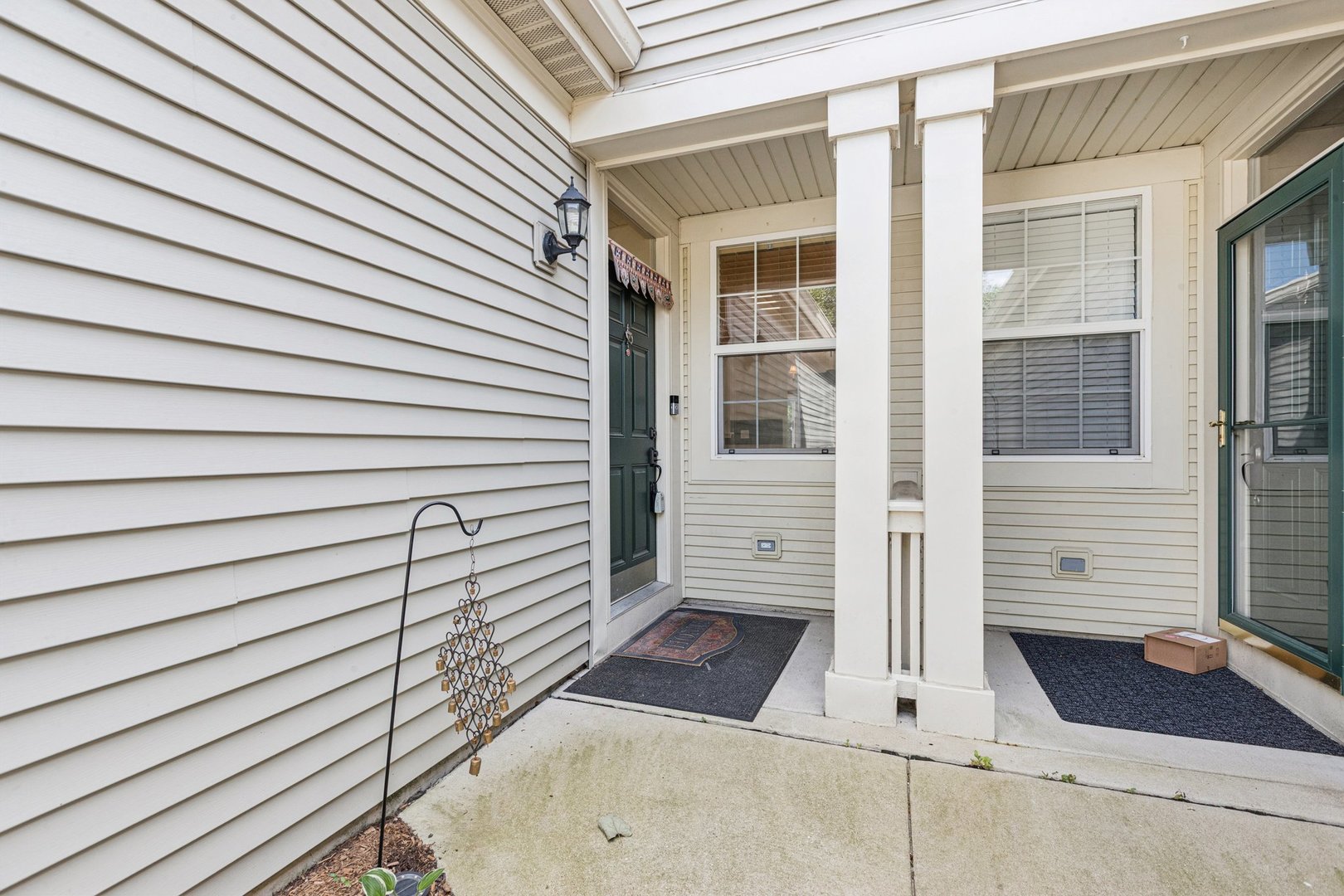 663 W Jonathan Drive