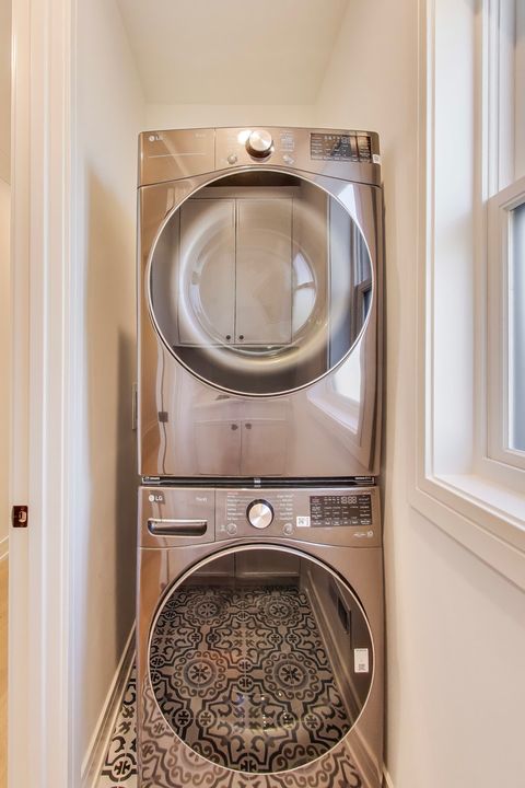 Tiny photo for 2036 W ERIE Street, Chicago, IL 60612 (MLS # 12517365)