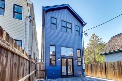 Tiny photo for 2036 W ERIE Street, Chicago, IL 60612 (MLS # 12517365)