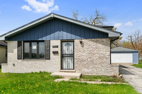 922 E 155th Street Phoenix IL 60426