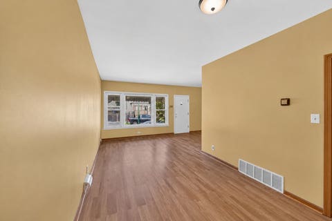 Tiny photo for 13151 S Burley Avenue, Chicago, IL 60633 (MLS # 12722180)