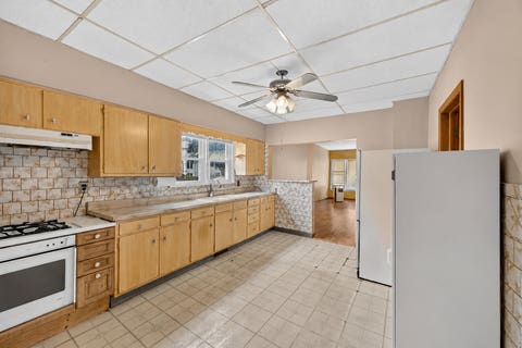 Tiny photo for 13151 S Burley Avenue, Chicago, IL 60633 (MLS # 12722180)