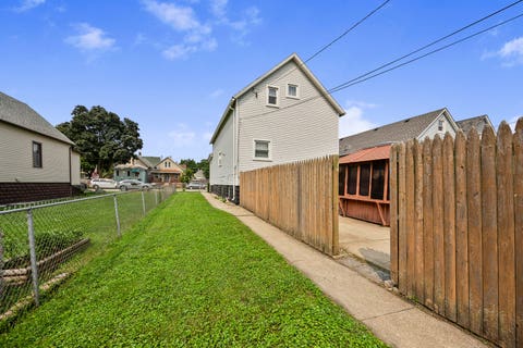 Tiny photo for 13151 S Burley Avenue, Chicago, IL 60633 (MLS # 12722180)