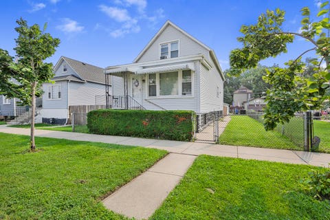 Photo of 13151 S Burley Avenue, Chicago, IL 60633 (MLS # 12722180)