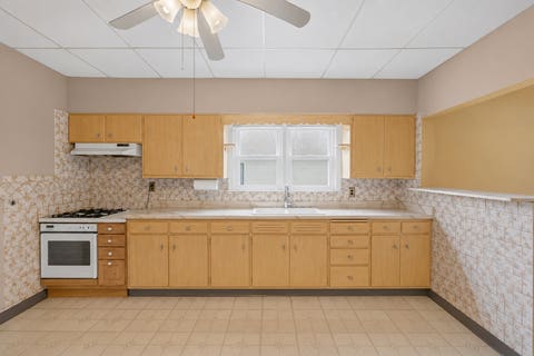 Tiny photo for 13151 S Burley Avenue, Chicago, IL 60633 (MLS # 12722180)