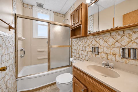 Tiny photo for 13151 S Burley Avenue, Chicago, IL 60633 (MLS # 12722180)