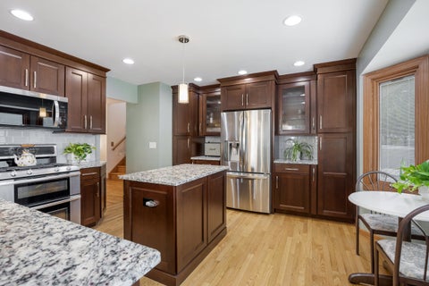 Tiny photo for 428 Franklin Lane, Elk Grove Village, IL 60007 (MLS # 12774624)