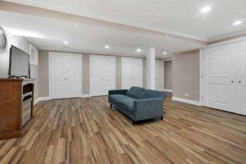 Tiny photo for 428 Franklin Lane, Elk Grove Village, IL 60007 (MLS # 12774624)