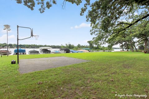 Tiny photo for 5212 W Lake Shore Drive, Wonder Lake, IL 60097 (MLS # 12488588)