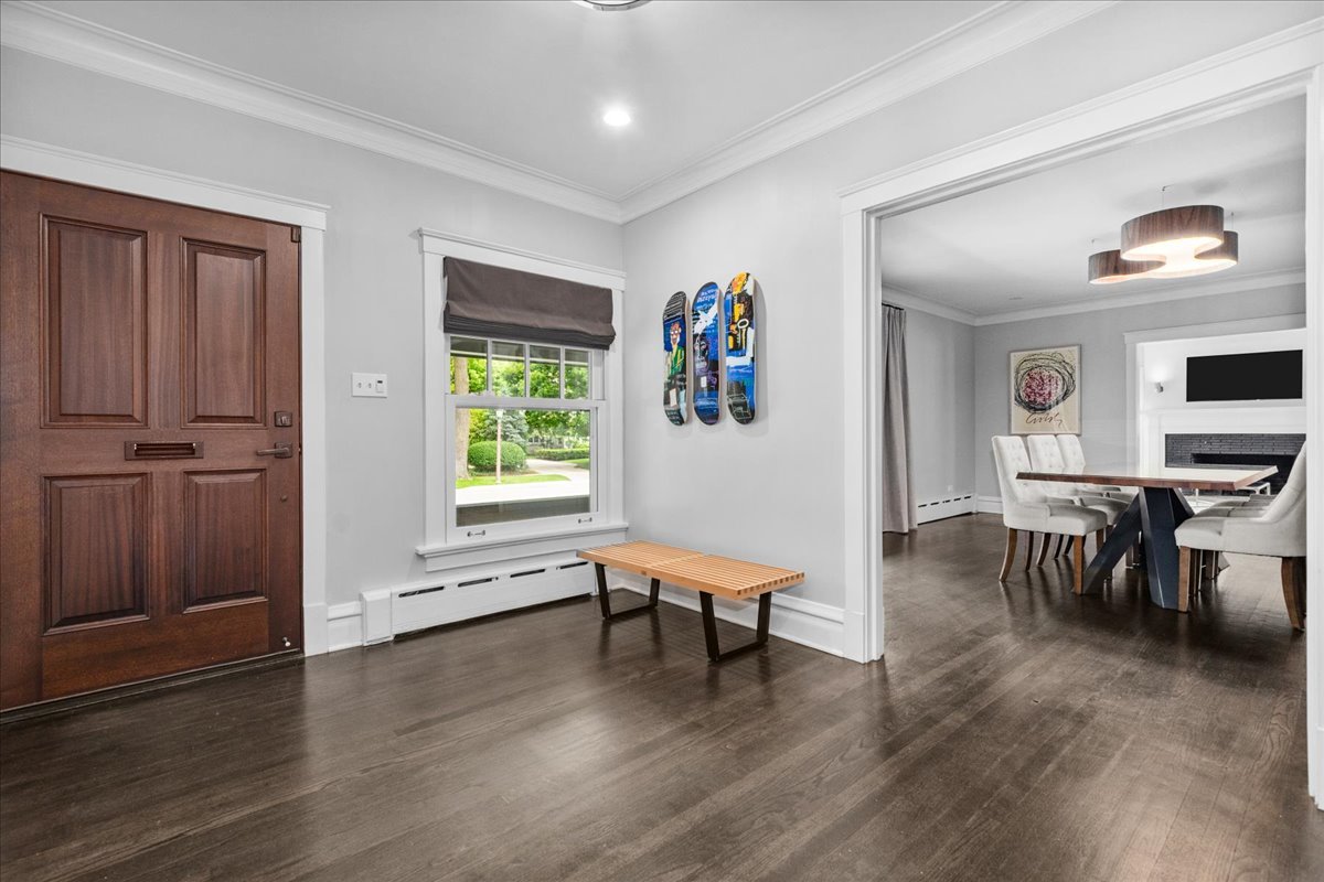 330 Abbotsford Road