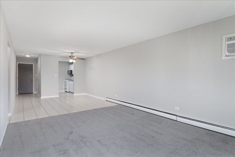 Tiny photo for 5740 East Avenue #2F, Countryside, IL 60525 (MLS # 12615850)