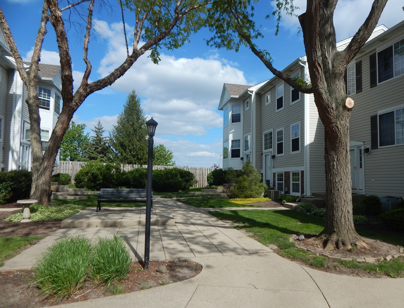 409 E Victoria Circle 409