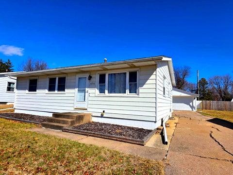 Tiny photo for 6711 Ridge Drive, Davenport, IA 52806 (MLS # 12753677)