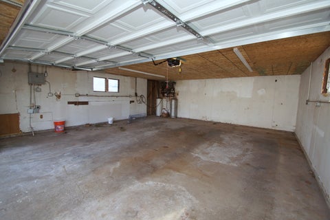 Tiny photo for 6711 Ridge Drive, Davenport, IA 52806 (MLS # 12753677)