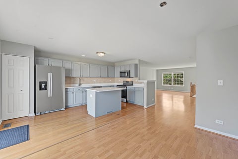 Tiny photo for 882 S Insignia Court, Palatine, IL 60067 (MLS # 12795478)