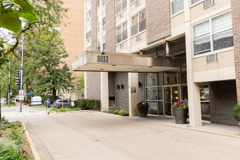 Photo of 3033 N Sheridan Road #1604, Chicago, IL 60657 (MLS # 12502585)
