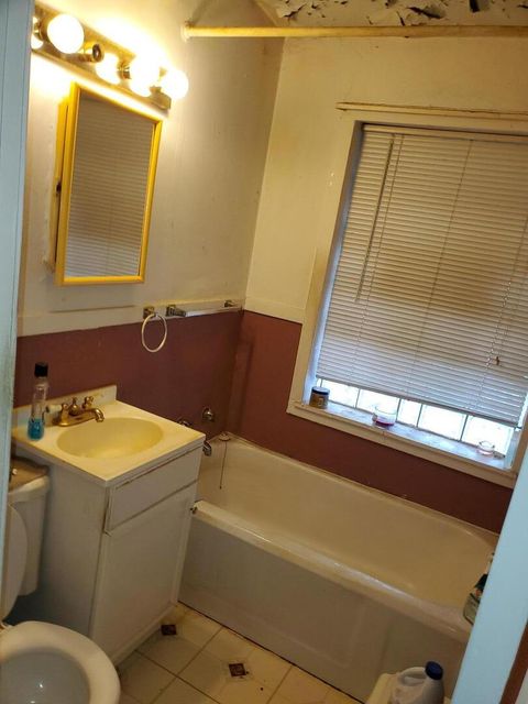 Tiny photo for 9213 S Forest Avenue, Chicago, IL 60619 (MLS # 12518639)