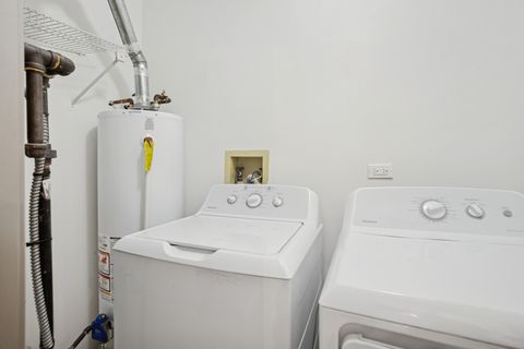 Tiny photo for 1975 Windsong Drive, Schaumburg, IL 60194 (MLS # 12402334)