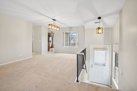 Tiny photo for 1975 Windsong Drive, Schaumburg, IL 60194 (MLS # 12402334)