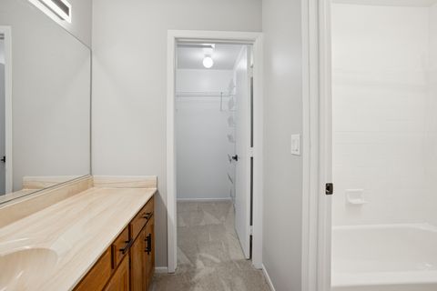 Tiny photo for 1975 Windsong Drive, Schaumburg, IL 60194 (MLS # 12402334)