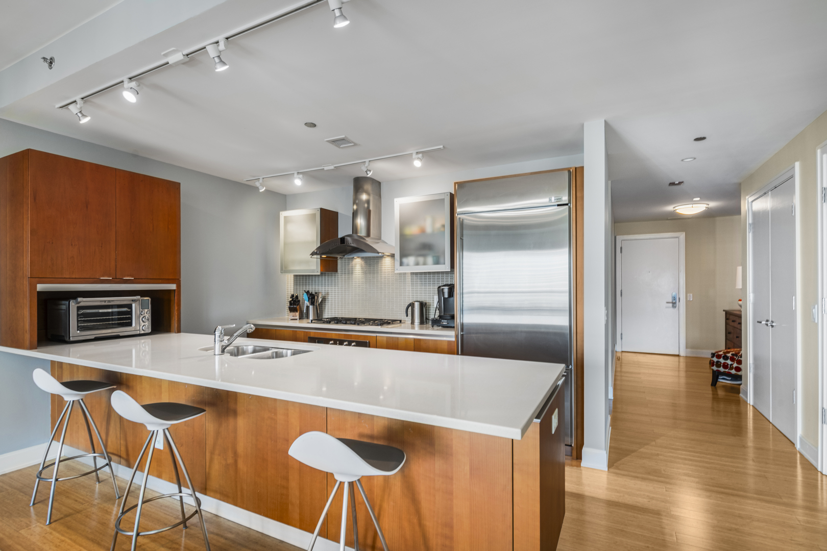 340 E RANDOLPH Street 3304