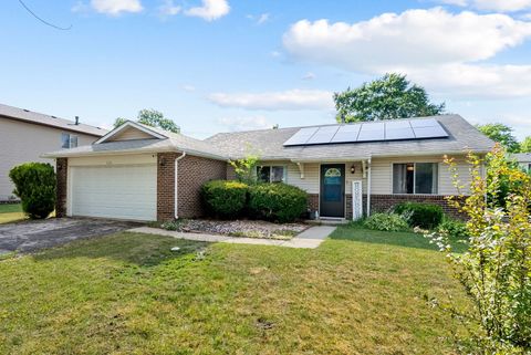 Tiny photo for 116 Cloverleaf Road, Matteson, IL 60443 (MLS # 12465102)