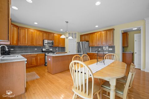 Tiny photo for 1 Firethorn Court, Bolingbrook, IL 60490 (MLS # 12522008)