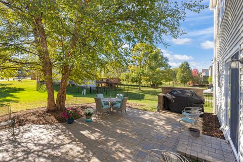 Tiny photo for 1 Firethorn Court, Bolingbrook, IL 60490 (MLS # 12522008)