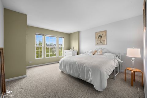 Tiny photo for 1 Firethorn Court, Bolingbrook, IL 60490 (MLS # 12522008)
