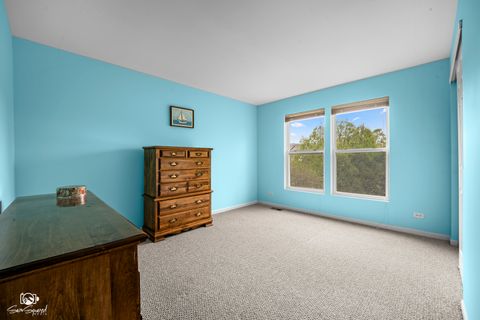 Tiny photo for 1 Firethorn Court, Bolingbrook, IL 60490 (MLS # 12522008)