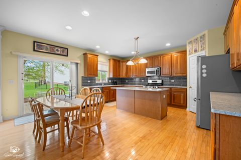 Tiny photo for 1 Firethorn Court, Bolingbrook, IL 60490 (MLS # 12522008)