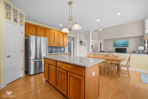 Tiny photo for 1 Firethorn Court, Bolingbrook, IL 60490 (MLS # 12522008)