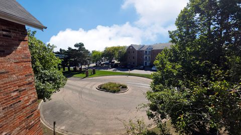 Tiny photo for 4302 W Shamrock Lane #3C, McHenry, IL 60050 (MLS # 12492696)