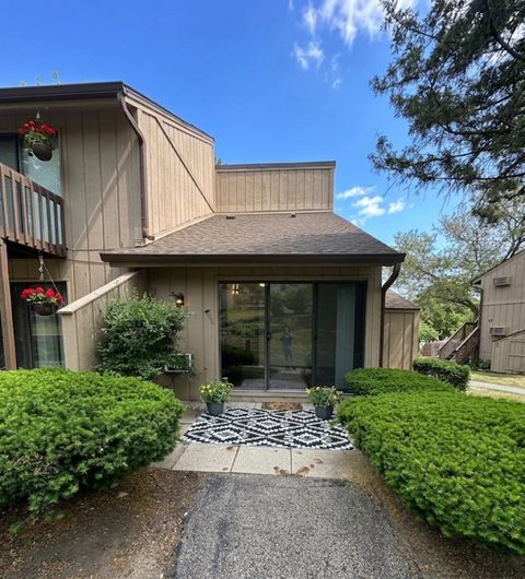 Photo of 44 Nassau Colony #4, Fox Lake, IL 60020 (MLS # 12660639)