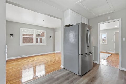 Tiny photo for 2528 28th Street, Moline, IL 61265 (MLS # 12638306)