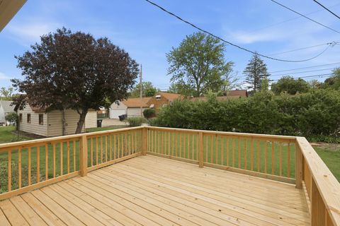 Tiny photo for 2528 28th Street, Moline, IL 61265 (MLS # 12638306)