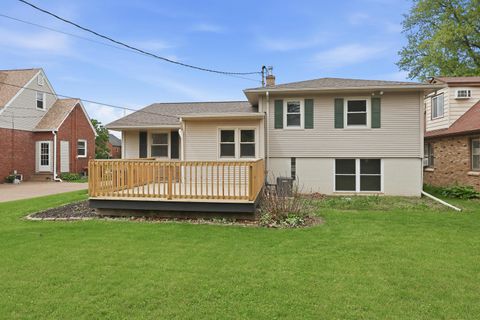 Tiny photo for 2528 28th Street, Moline, IL 61265 (MLS # 12638306)