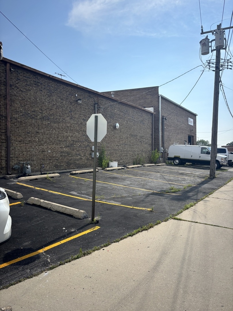 354 W Irving Park Road